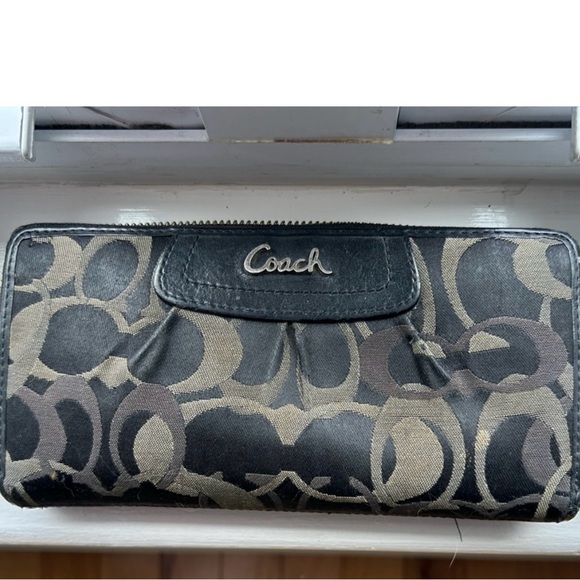 Coach Black and Tan Wallet- canvas - Picture 1 of 7